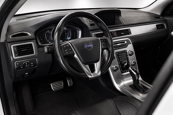 Volvo V70 15 of 24