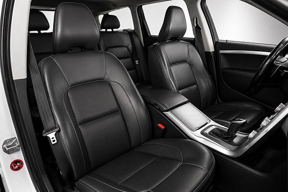 Volvo V70 13 of 24