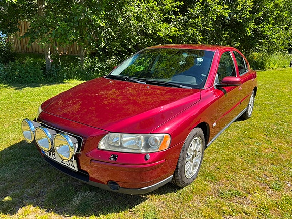 Volvo S60 3 of 5