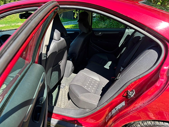 Volvo S60 7 of 13