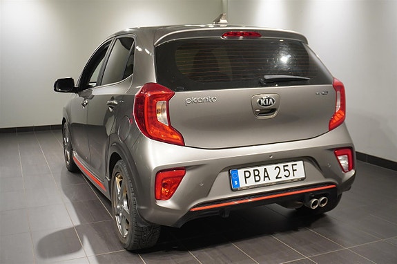 Kia Picanto 2 of 2