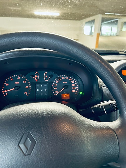 Renault Clio 6 of 7