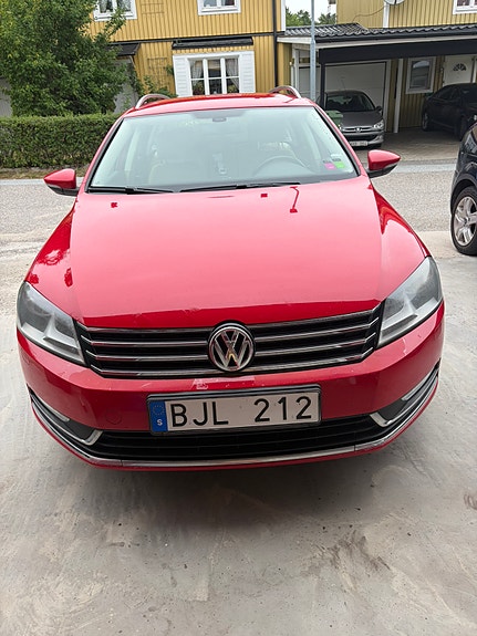 Volkswagen Passat 3 of 11
