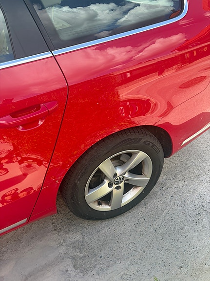Volkswagen Passat 11 of 11