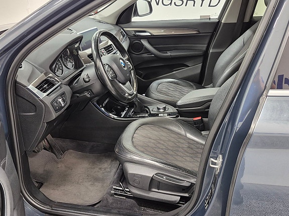BMW X1 2 of 5