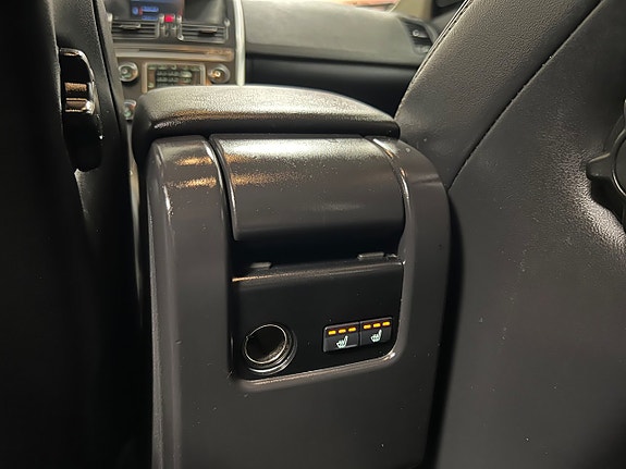 Volvo XC60 27 of 27