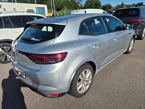 Renault Megane 4 of 5
