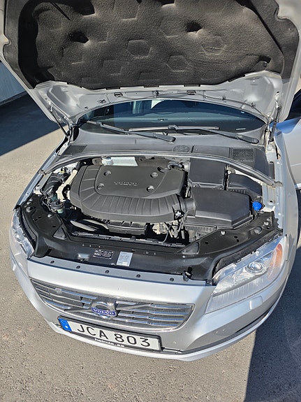 Volvo V70 5 of 5