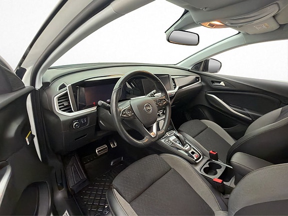 Opel Grandland X 8 of 28