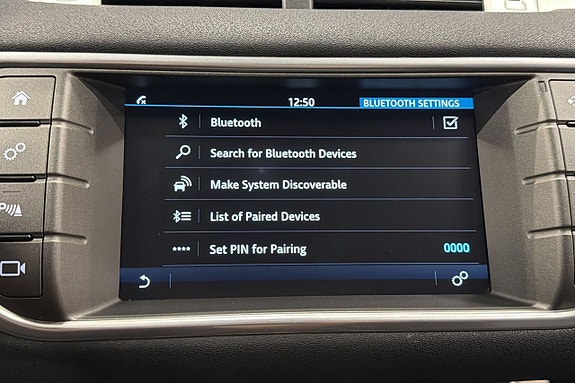 Land Rover Range Rover Evoque 15 of 23