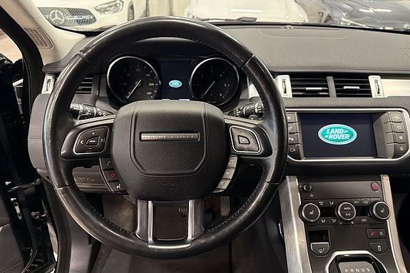 Land Rover Range Rover Evoque 9 of 23