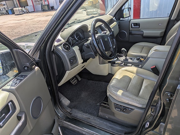 Land Rover Discovery 3 5 of 5