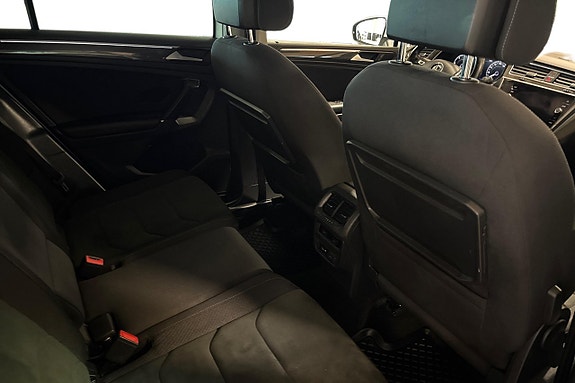 Volkswagen Tiguan 22 of 25