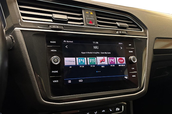 Volkswagen Tiguan 16 of 25