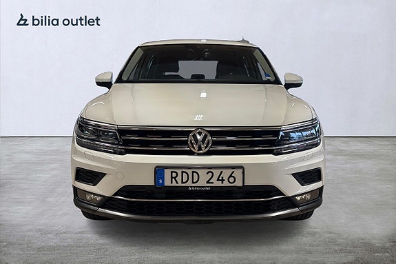 Volkswagen Tiguan 3 of 25