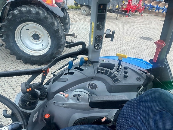 New Holland T5.80 DC 6 of 7