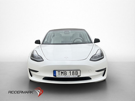 Tesla Model 3 2 of 5