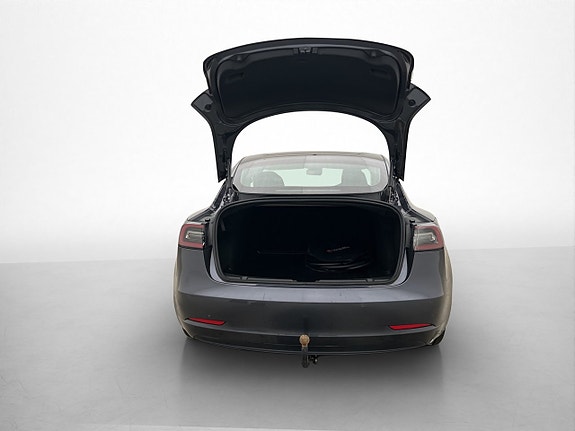Tesla Model 3 29 of 30