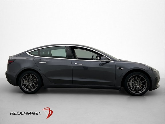 Tesla Model 3 9 of 30
