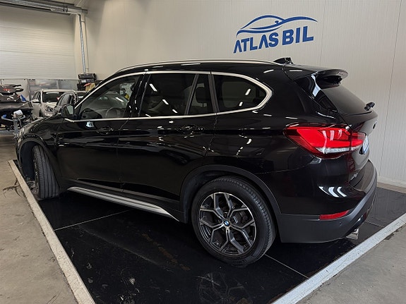 BMW X1 3 of 5