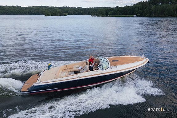 Chris Craft 28 Corsair (2011) 2 of 5