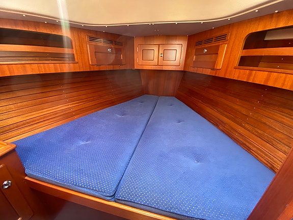 Hallberg-Rassy 342 11 of 16
