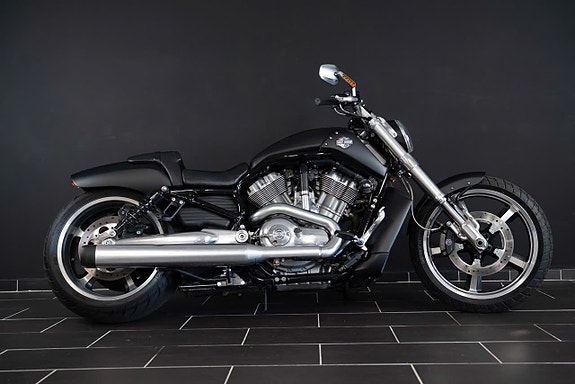 Harley-Davidson VRSCF V-Rod 3 of 4