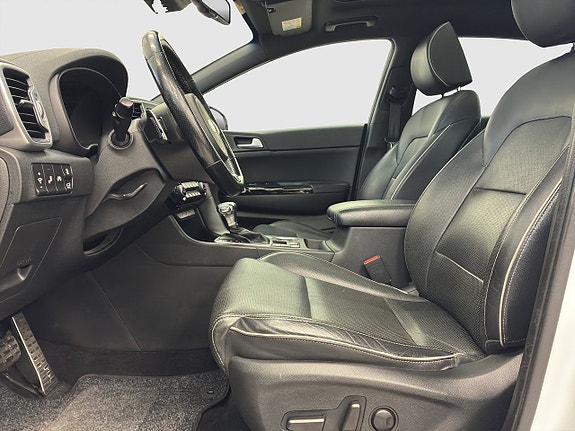 Kia Sportage 10 of 26