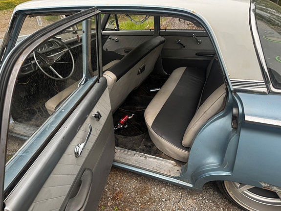 Ford Fairlane 5 of 5