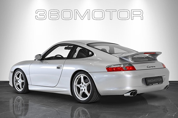 Porsche 911 Carrera 5 of 5