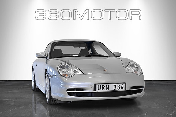Porsche 911 Carrera 2 of 5