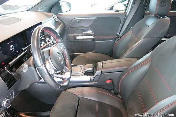 Mercedes-Benz GLA200 d 10 of 18