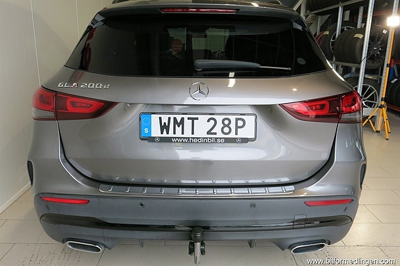 Mercedes-Benz GLA200 d 8 of 18