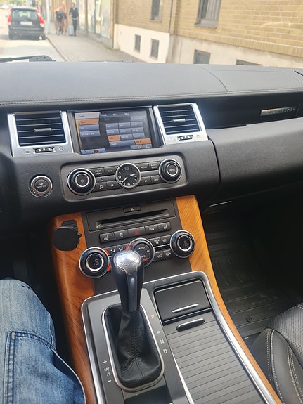 Land Rover Range Rover Sport 5 of 5