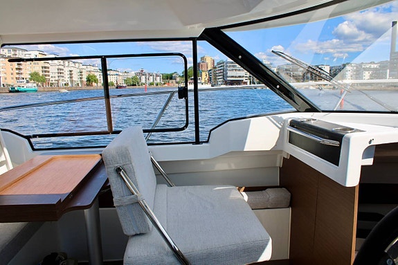 Jeanneau Merry Fisher 795 S2 (2024) 9 of 12