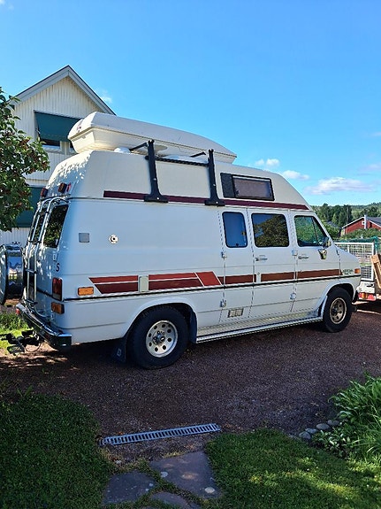 Chevrolet G20 Van 2 of 6