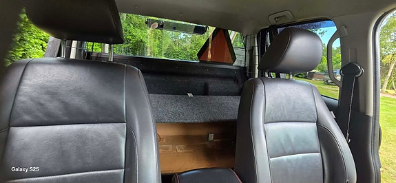 Volkswagen Amarok 5 of 8