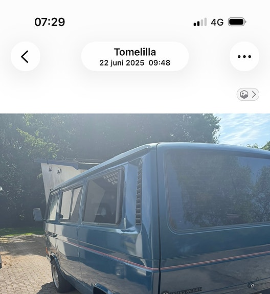 Volkswagen Caravelle 2 of 5