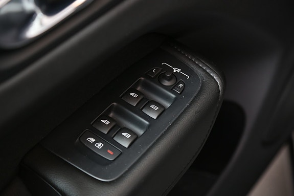 Volvo XC60 9 of 29