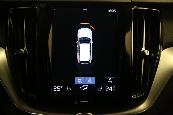 Volvo XC60 23 of 29