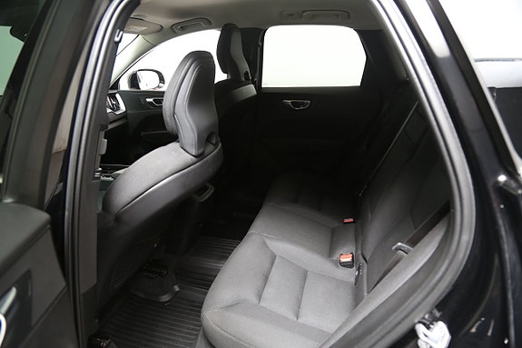 Volvo XC60 25 of 29