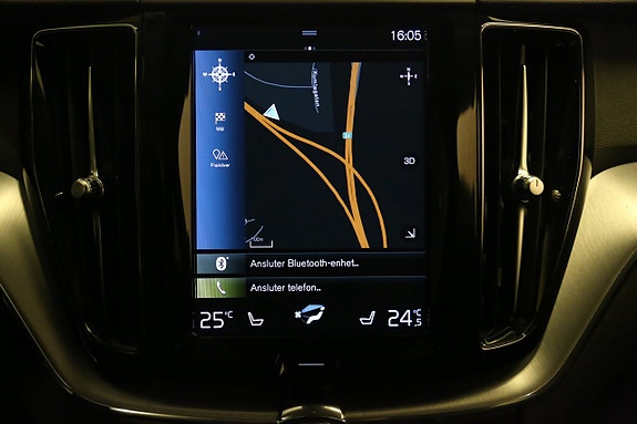 Volvo XC60 22 of 29