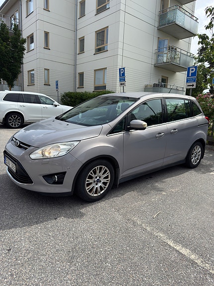 Ford Grand C-MAX 6 of 13