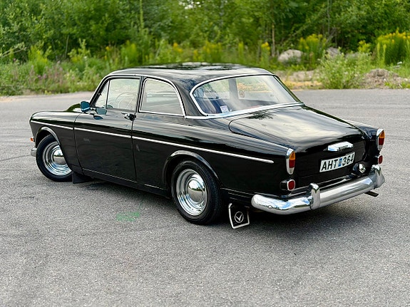 Volvo Amazon 3 of 5