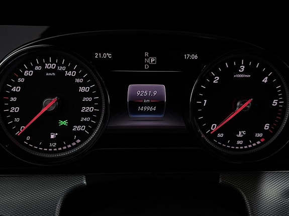 Mercedes-Benz E200 d 15 of 30