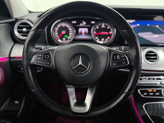 Mercedes-Benz E200 d 14 of 30