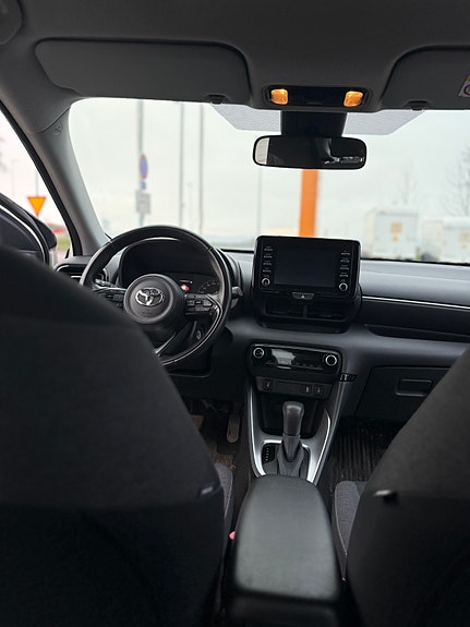 Toyota Yaris 5 of 5