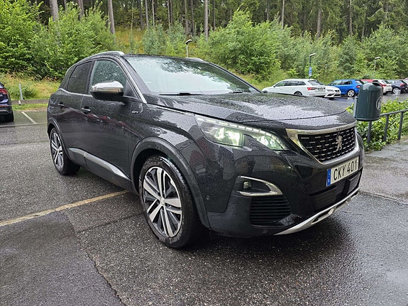 Peugeot 3008 2 of 5