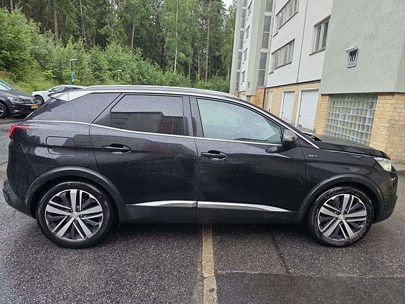 Peugeot 3008 5 of 5