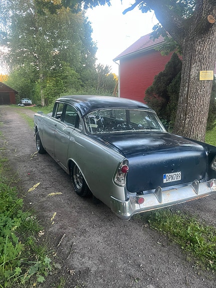 Chevrolet Bel Air 3 of 5